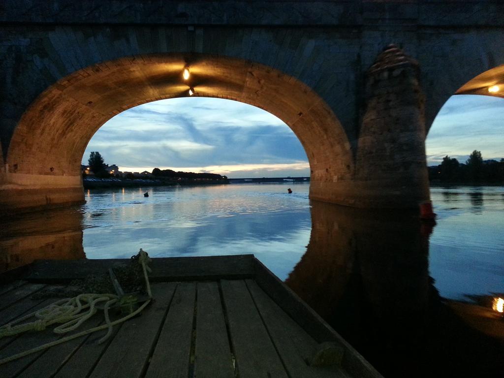 Different Holidays Saumur Εξωτερικό φωτογραφία