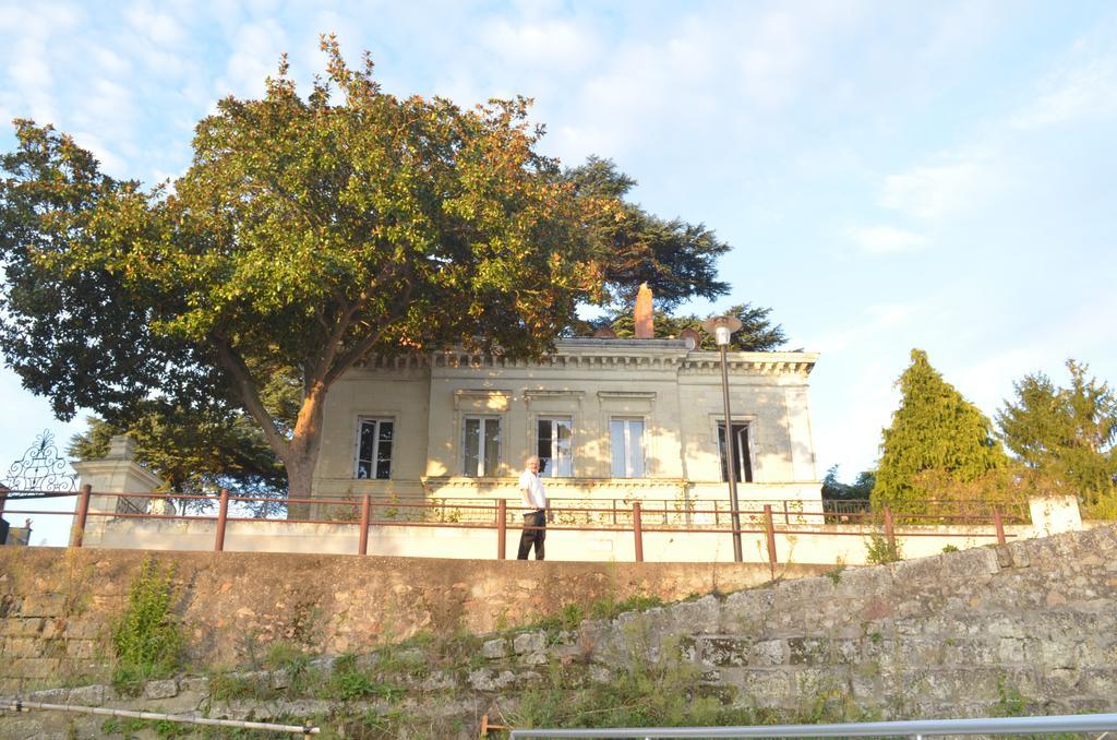 Different Holidays Saumur Εξωτερικό φωτογραφία