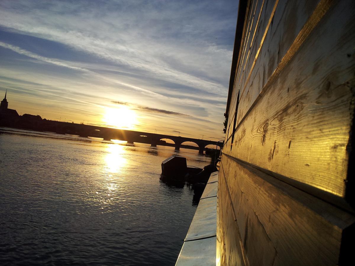 Different Holidays Saumur Εξωτερικό φωτογραφία