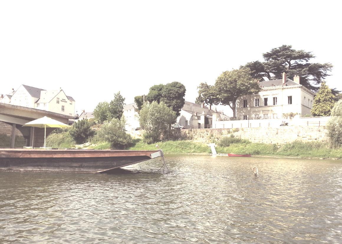 Different Holidays Saumur Εξωτερικό φωτογραφία